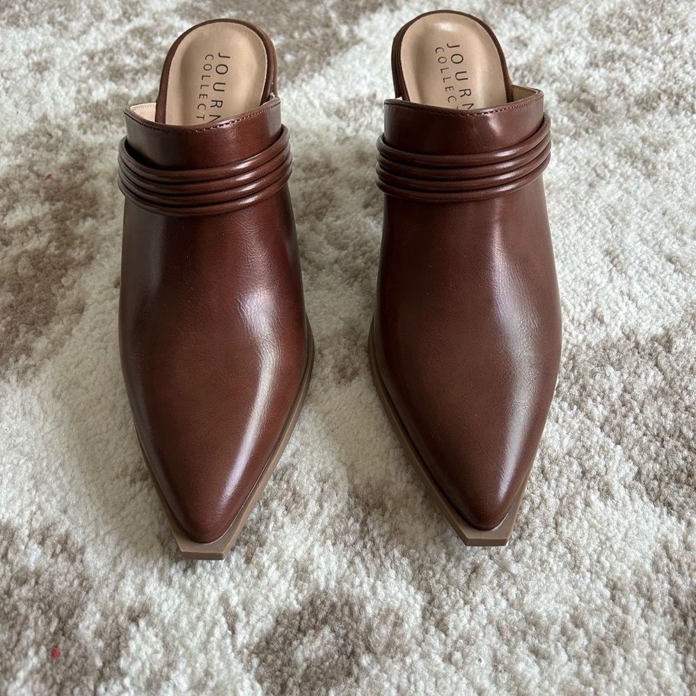 Journee Collection Womens Jinny Slip On Block Heel Mule Pump 8.5
